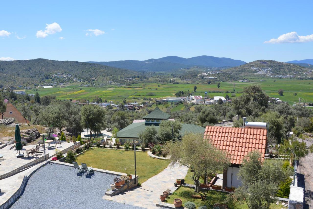 Отель Olive Garden Retreat Миляс Экстерьер фото